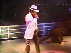 Michael Jackson performing Smooth Criminal in 1988