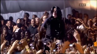 Michael Jackson performing We are the World at the World Music Awards 2006